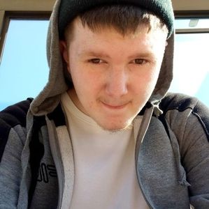 Meet your Posher, Derek